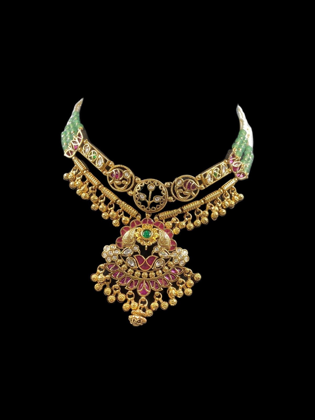 TEMPLE SHORT NECKLACE WITH EARRINGS