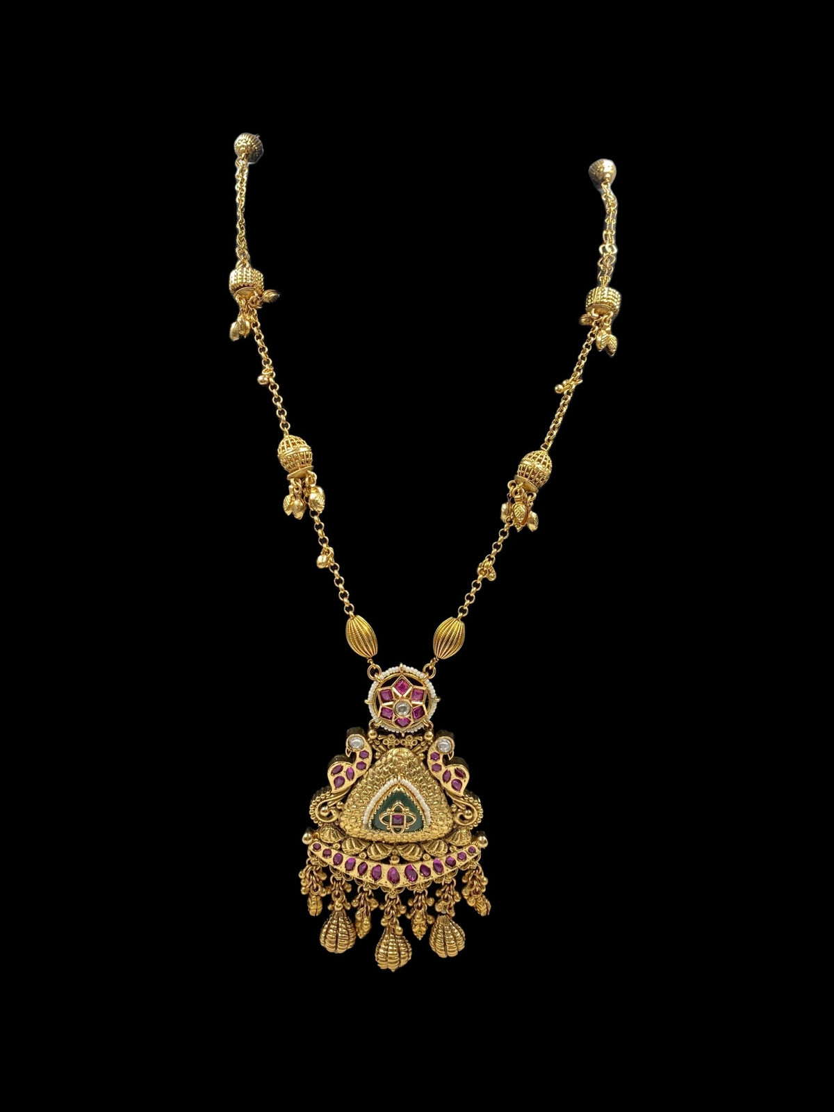 TEMPLE GOLDEN LONG NECKLACE WITH EARRINGS