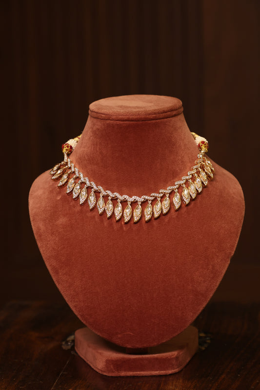 Noor - Polki Leaf Necklace with Earrings