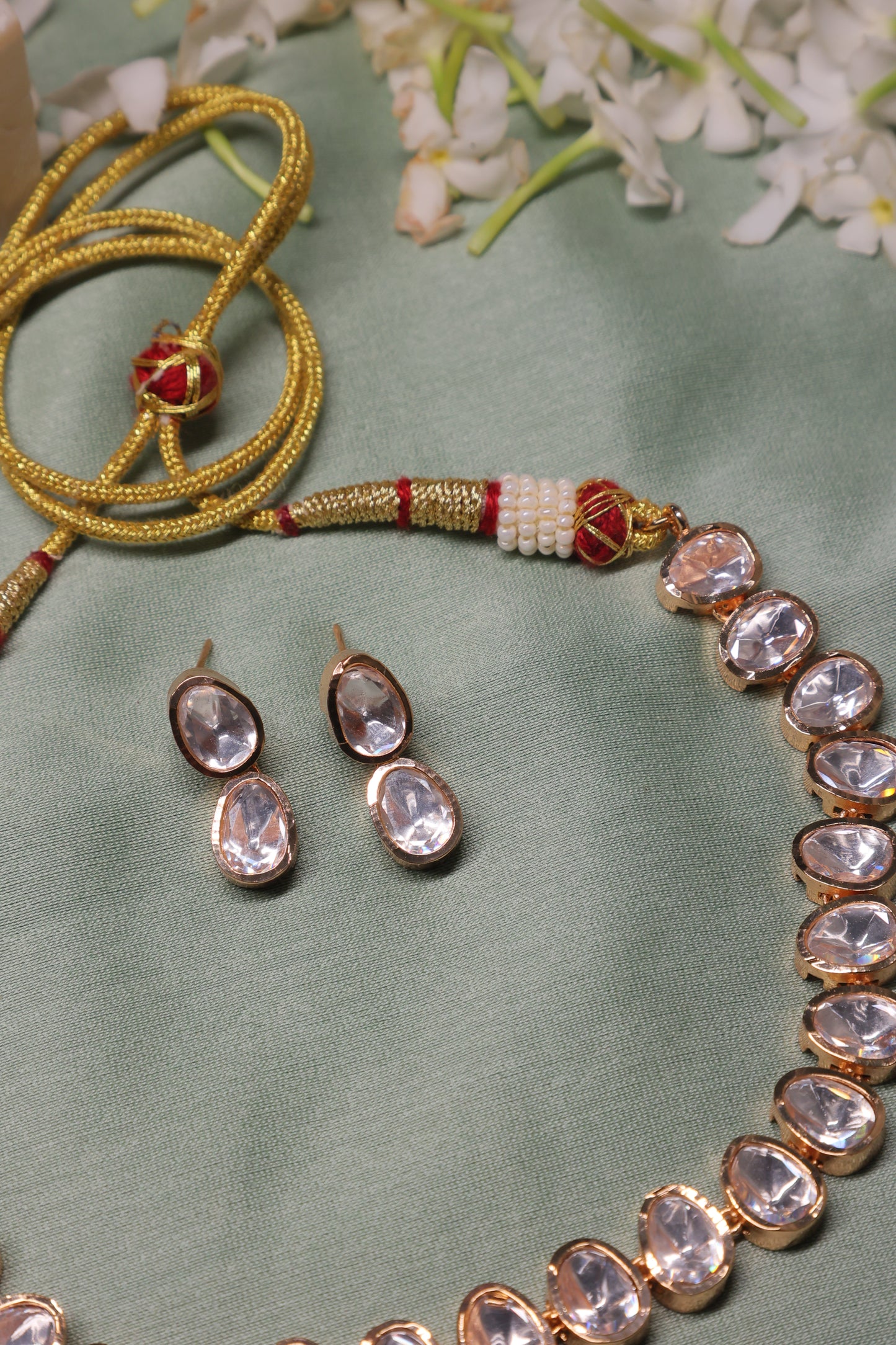 Noor - Polki Single Line Necklace with Earrings