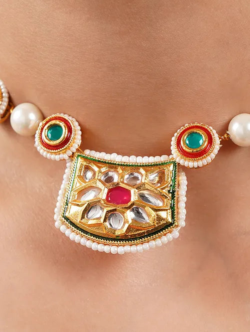 Traditional Kundan Necklace with Earrings