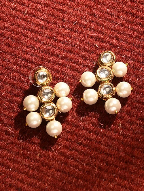 Classic Kundan and Pearl Choker with Earrings