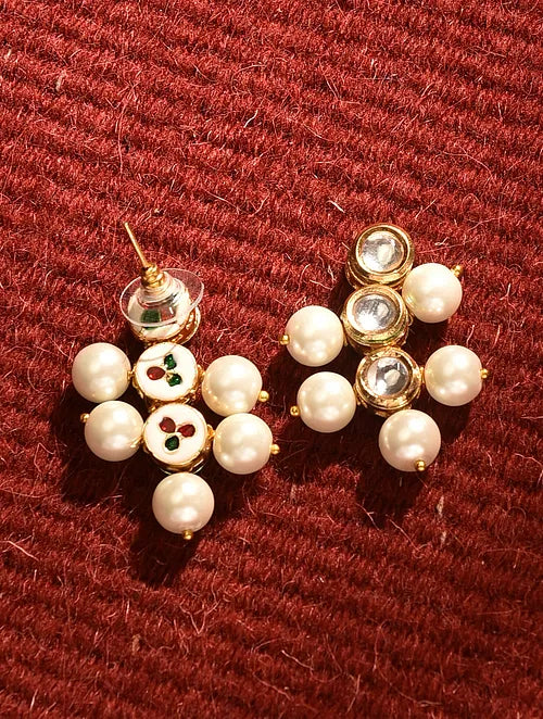 Classic Kundan and Pearl Choker with Earrings