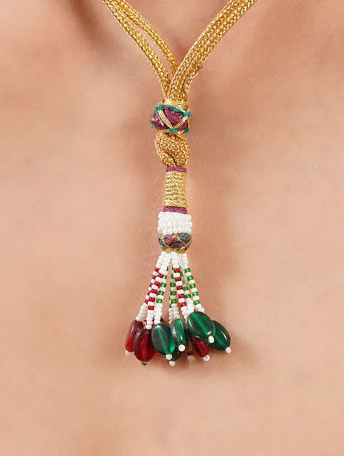 Elegant Kundan Necklace with Earrings