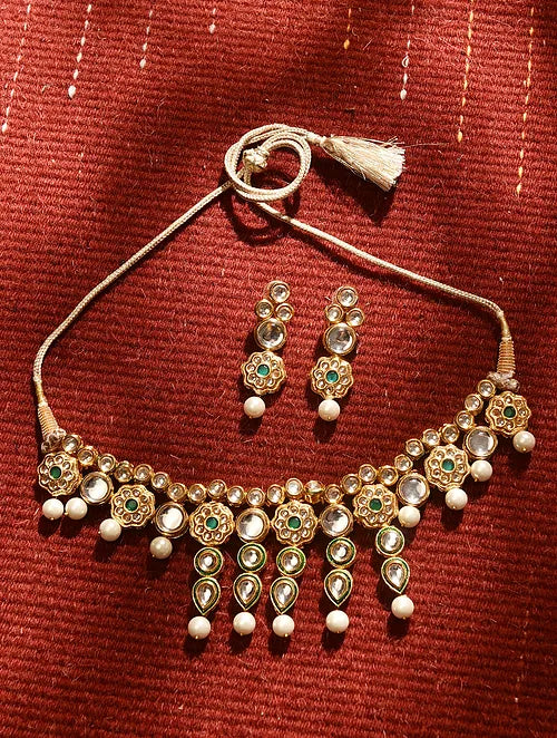 Elegant Kundan Choker with Earrings