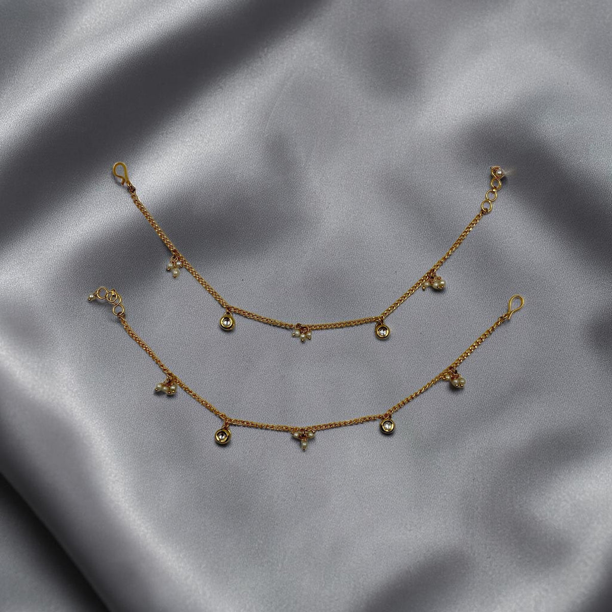 Shahi Kundan Single Line Ear Chain