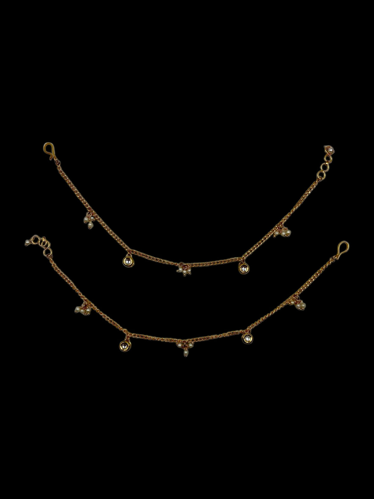 Shahi Kundan Single Line Ear Chain