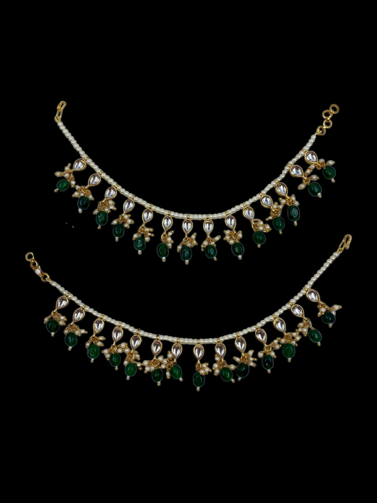 Royal Emeralds Pearl Earchain