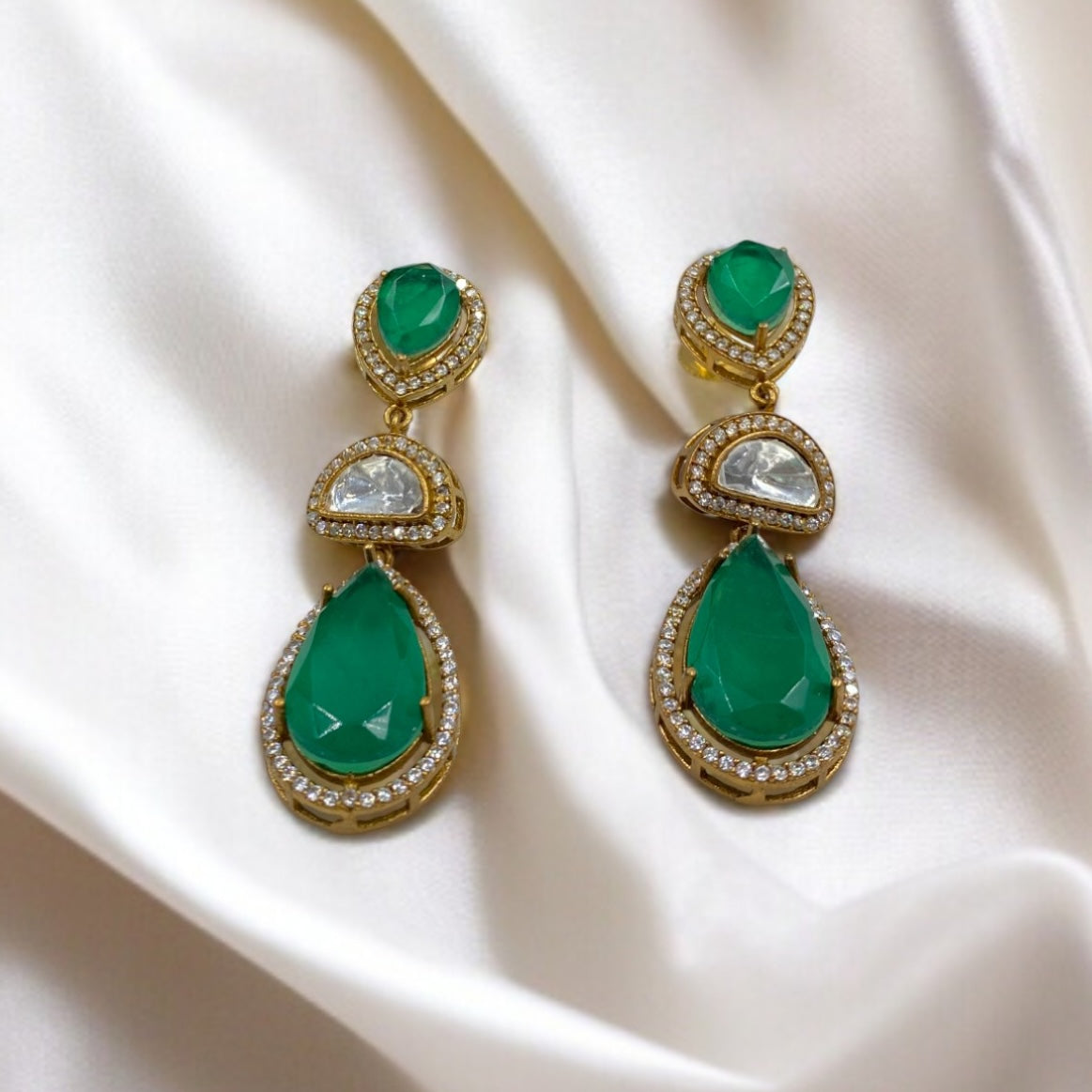 Kanira – Polki & Emerald Earrings