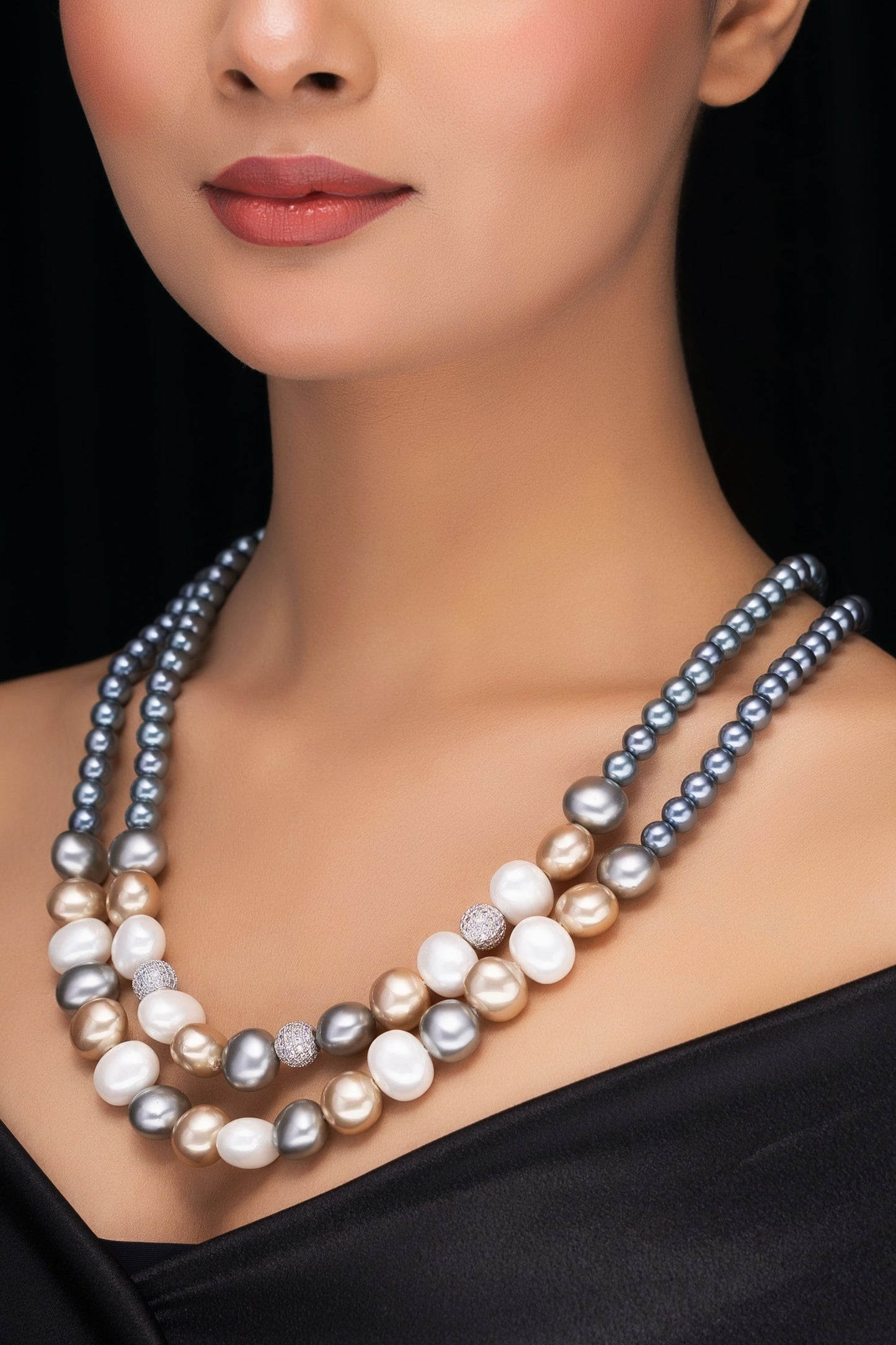 GREY SHELL PEARLS AND CRYSTAL DOUBLE LINE NECKLACE