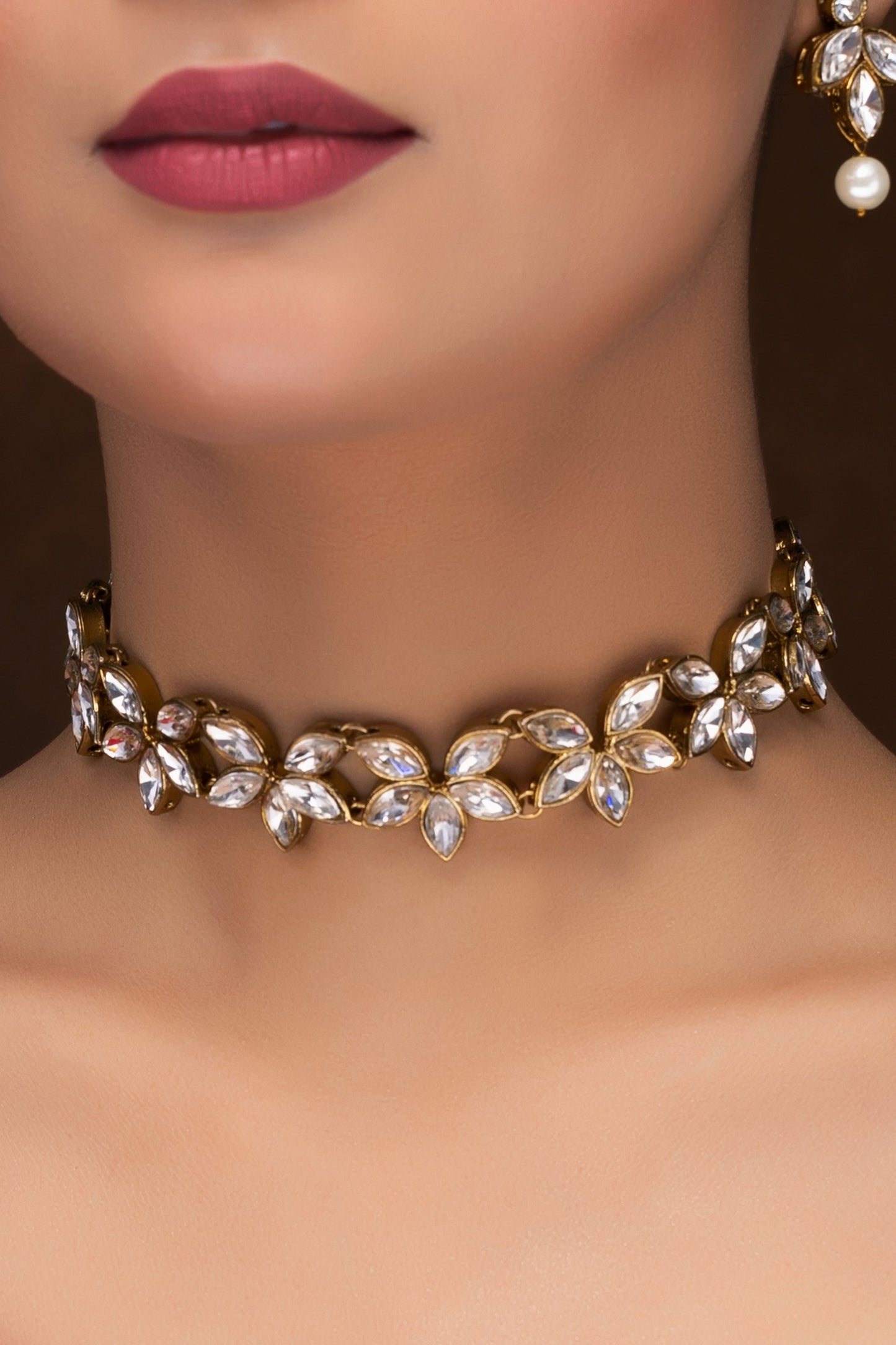 ANTIQUE POLKI CHOKER WITH EARRINGS