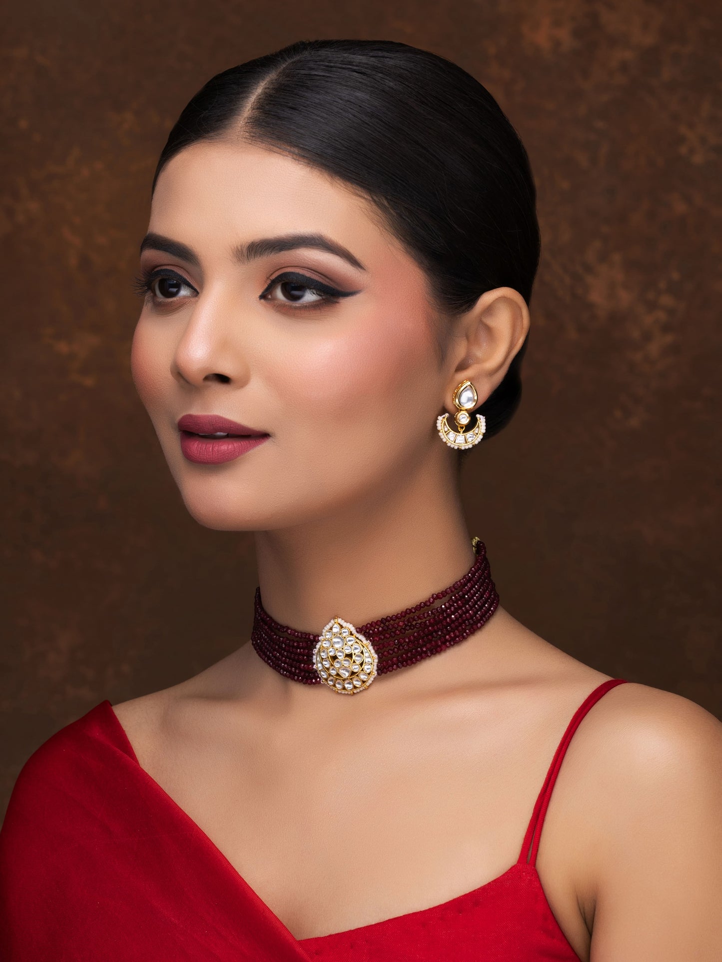 RED POLKI CHOKER WITH EARRINGS