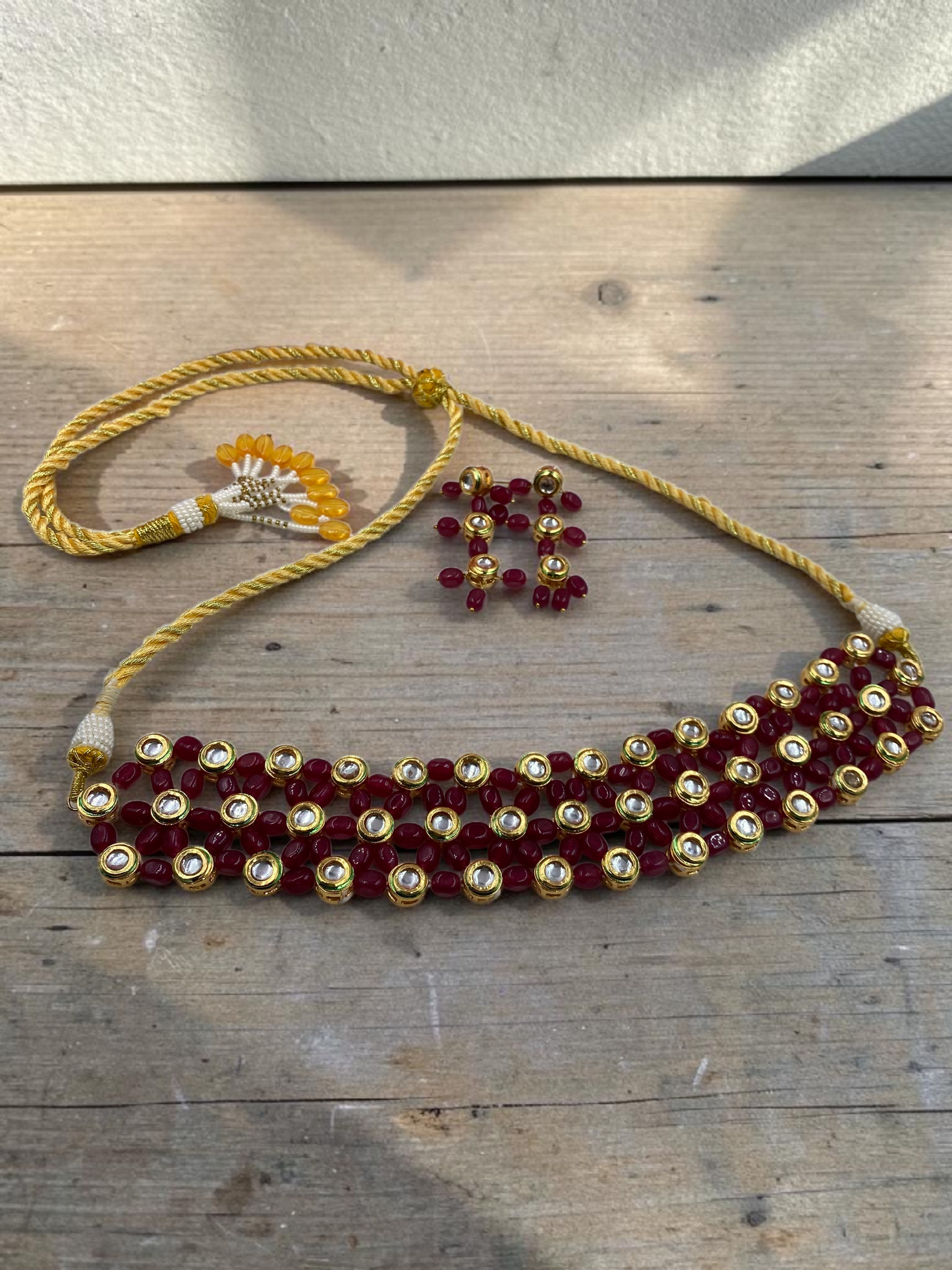 RED QUARTZ & KUNDAN CHOKER WITH EARRINGS