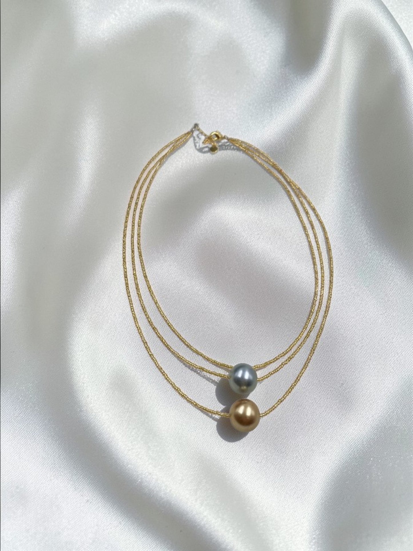 MULTI LINE JAPANESE SHELL PEARL WESTERN NECKLACE
