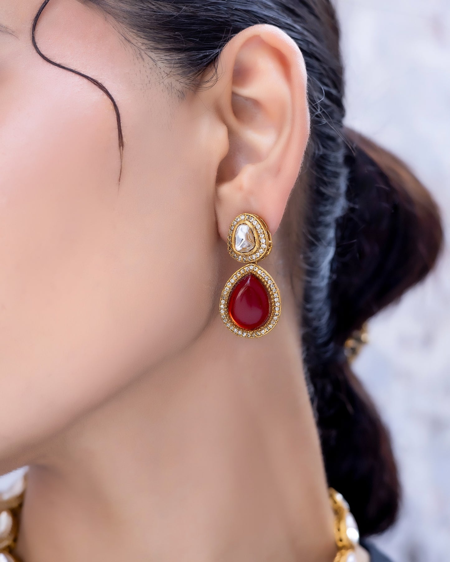 Mehr-un-Nisa - Traditional Red Long Polki Heirloom Set With Earrings