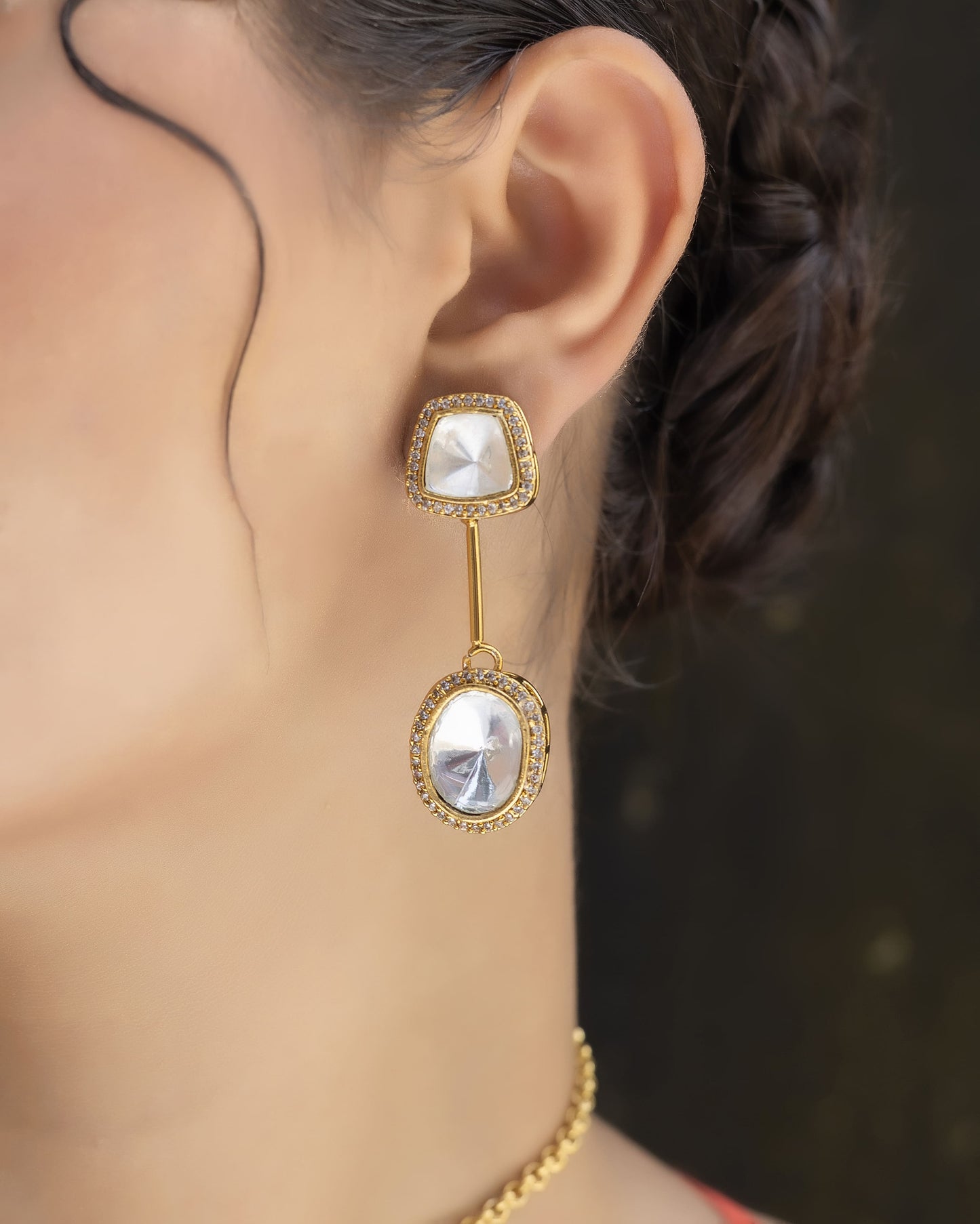 Swarna - Yellow Stone Chain Pendant Set with Earrings