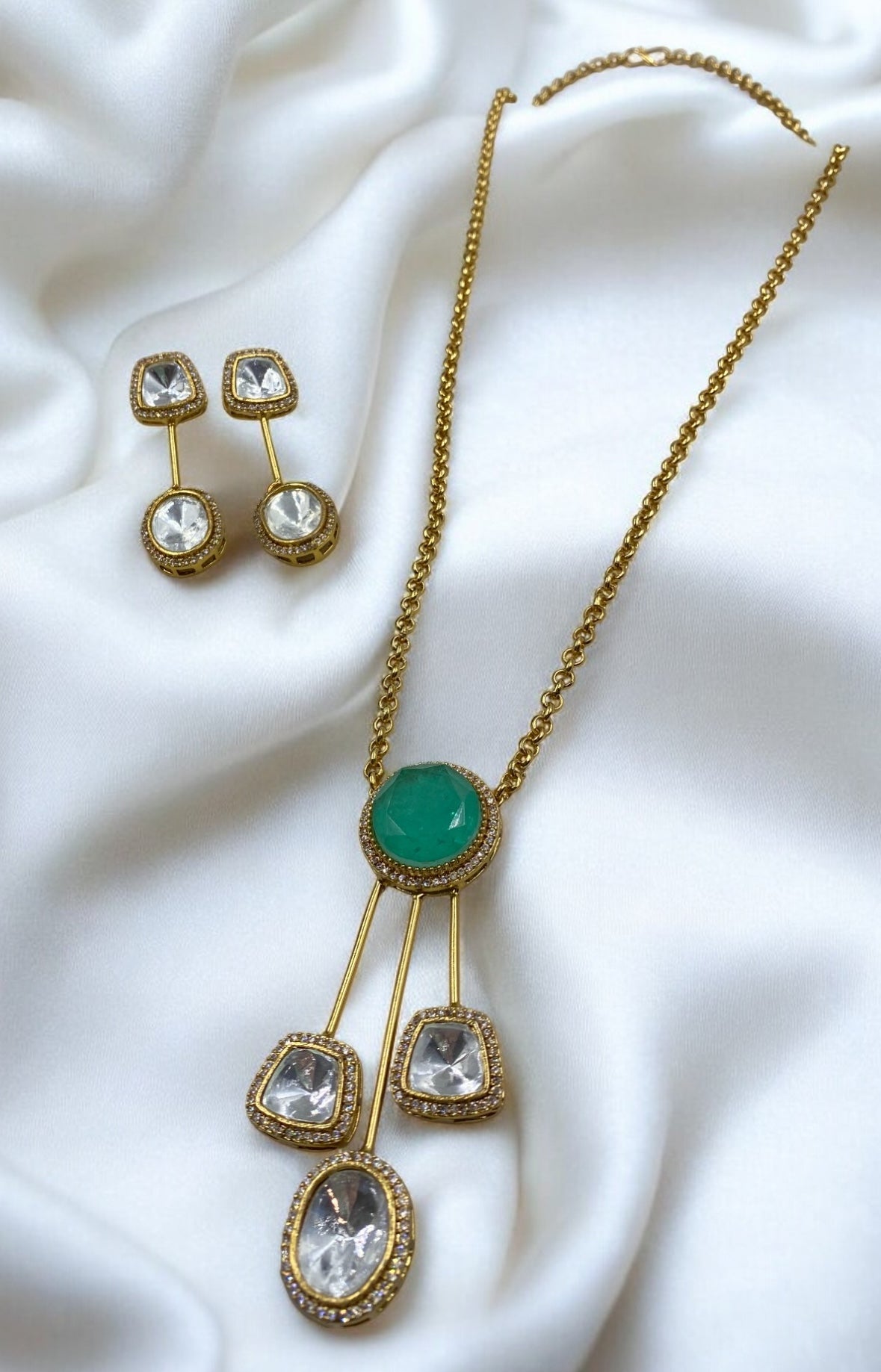 Zeenat - Mint Green Chain Necklace Set With Earrings