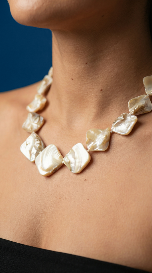 SINGLE LINE MOTHER OF PEARL NECKLACE