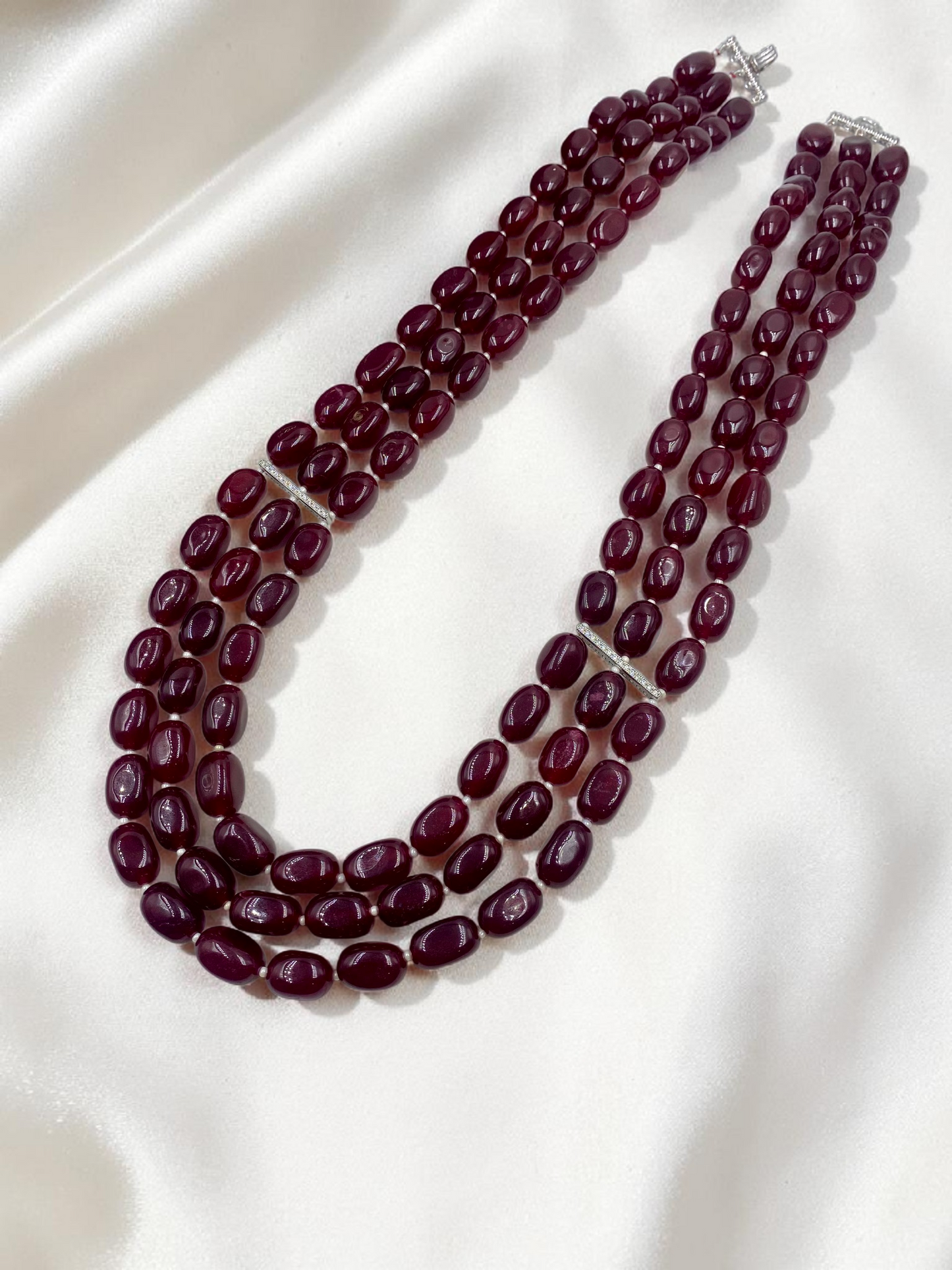 RED QUARTS TRHEE LINE LONG NECKLACE