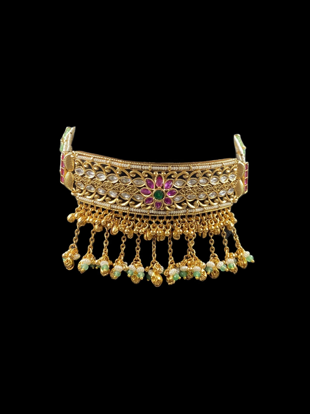 TEMPLE CHOKER NECKLACE WITH EARRINGS