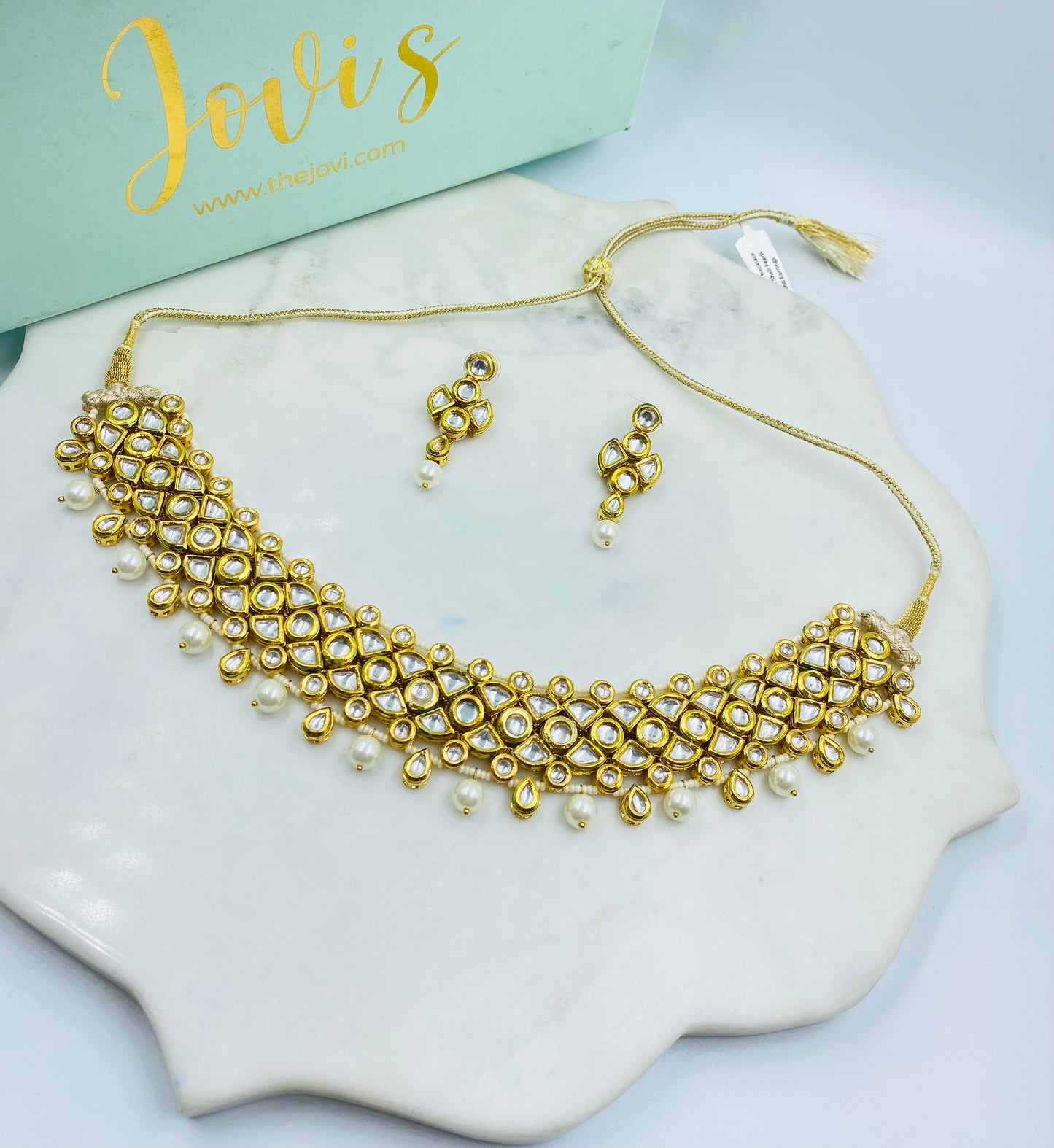 Traditional Kundan Necklace with Earrings