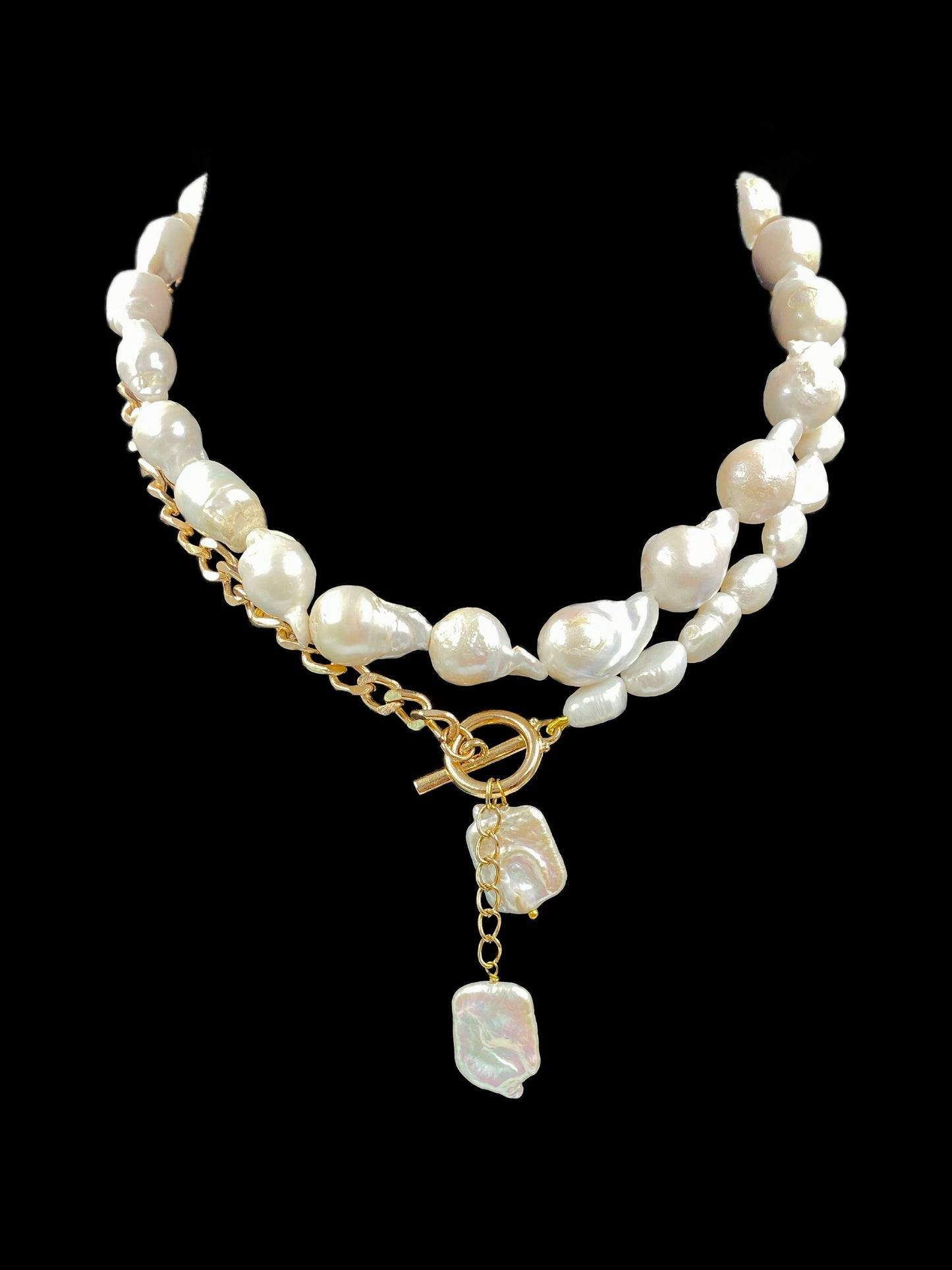 FRESHWATER PEARLS KNOT NECKLACE