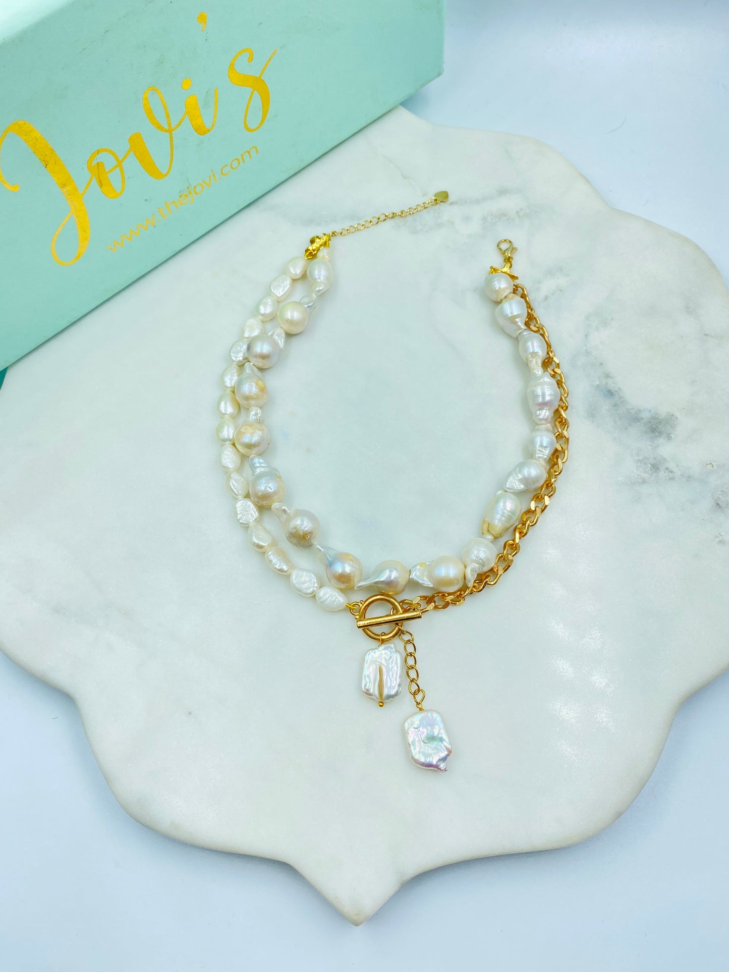 FRESHWATER PEARLS KNOT NECKLACE