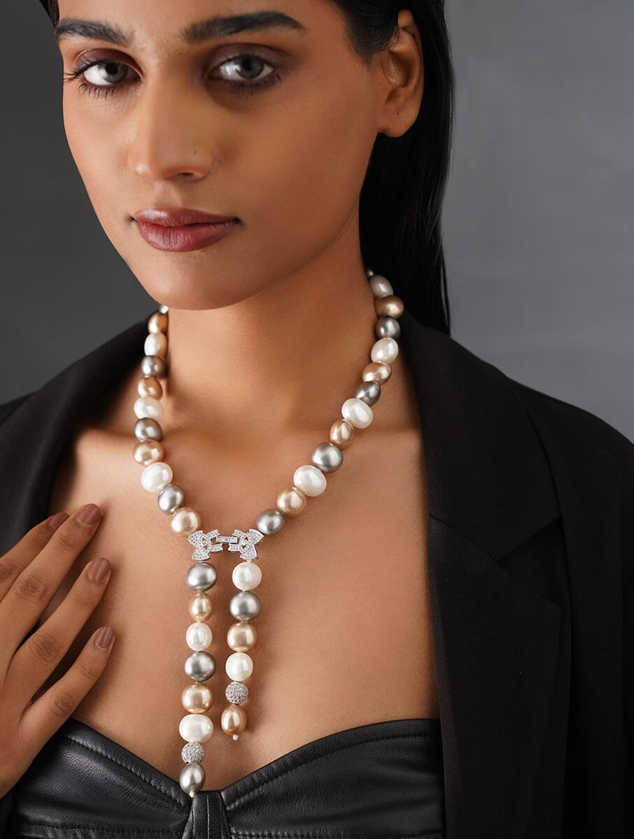 SHELL PEARLS AND CRYSTAL SWAROVSKI KNOT NECKLACE