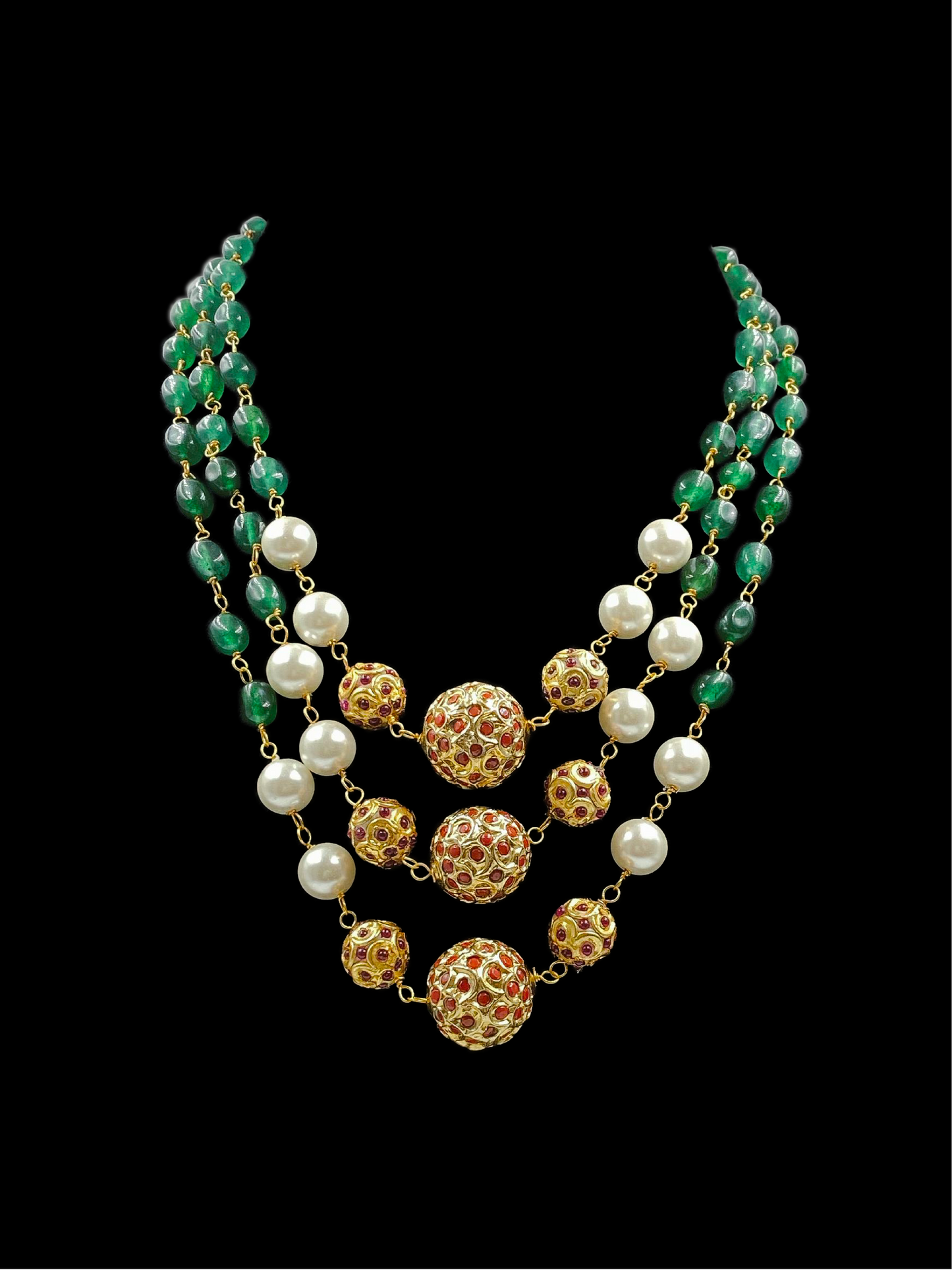 TRIPLE LINE GREEN QUARTZ WITH TRADITIONAL BEADS NECKLACE