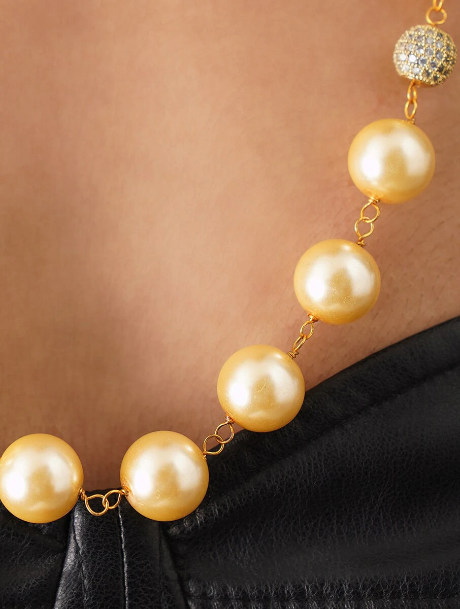 SINGLE LINE SHELL PEARL NECKLACE