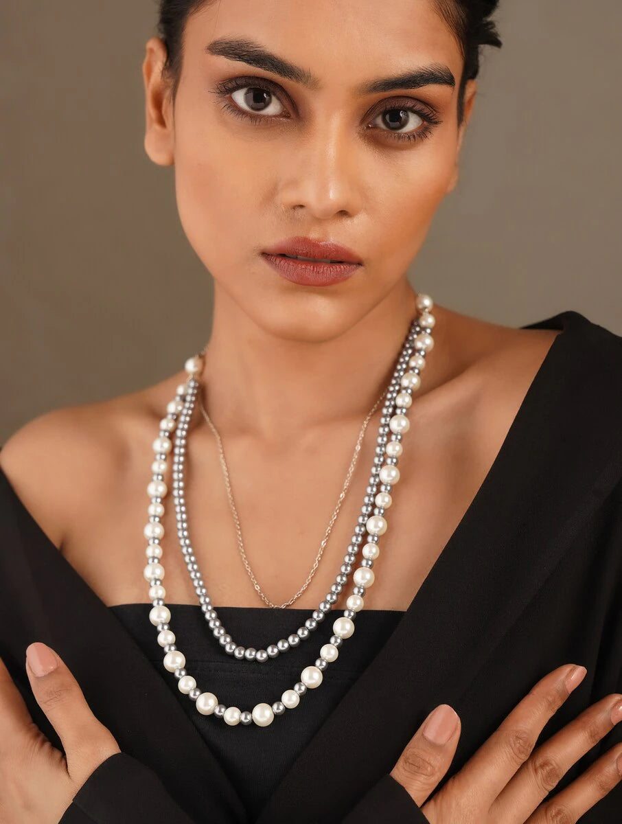 Shell Pearl Necklace