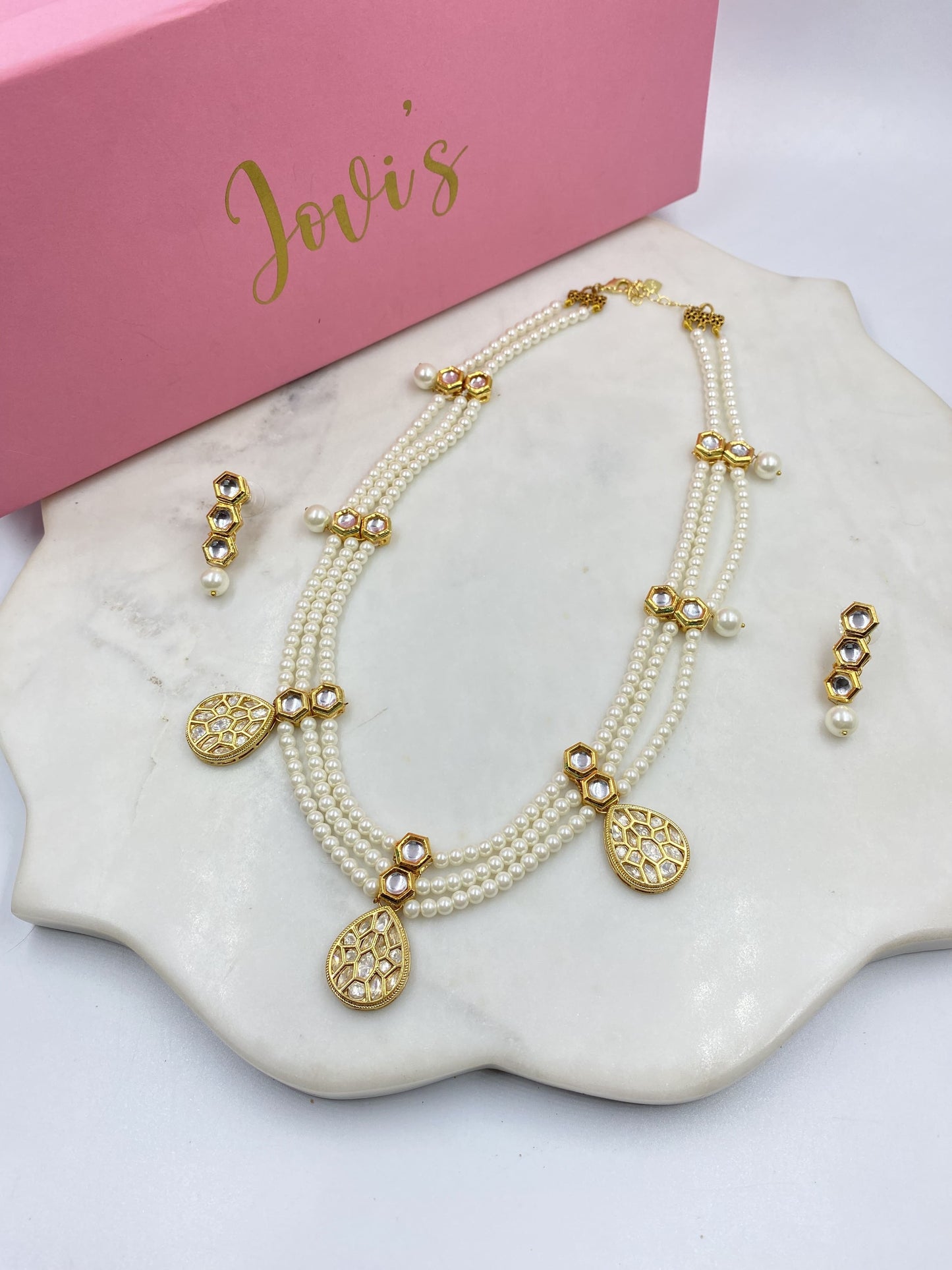 POLKI & PEARL NECKLACE WITH EARRINGS