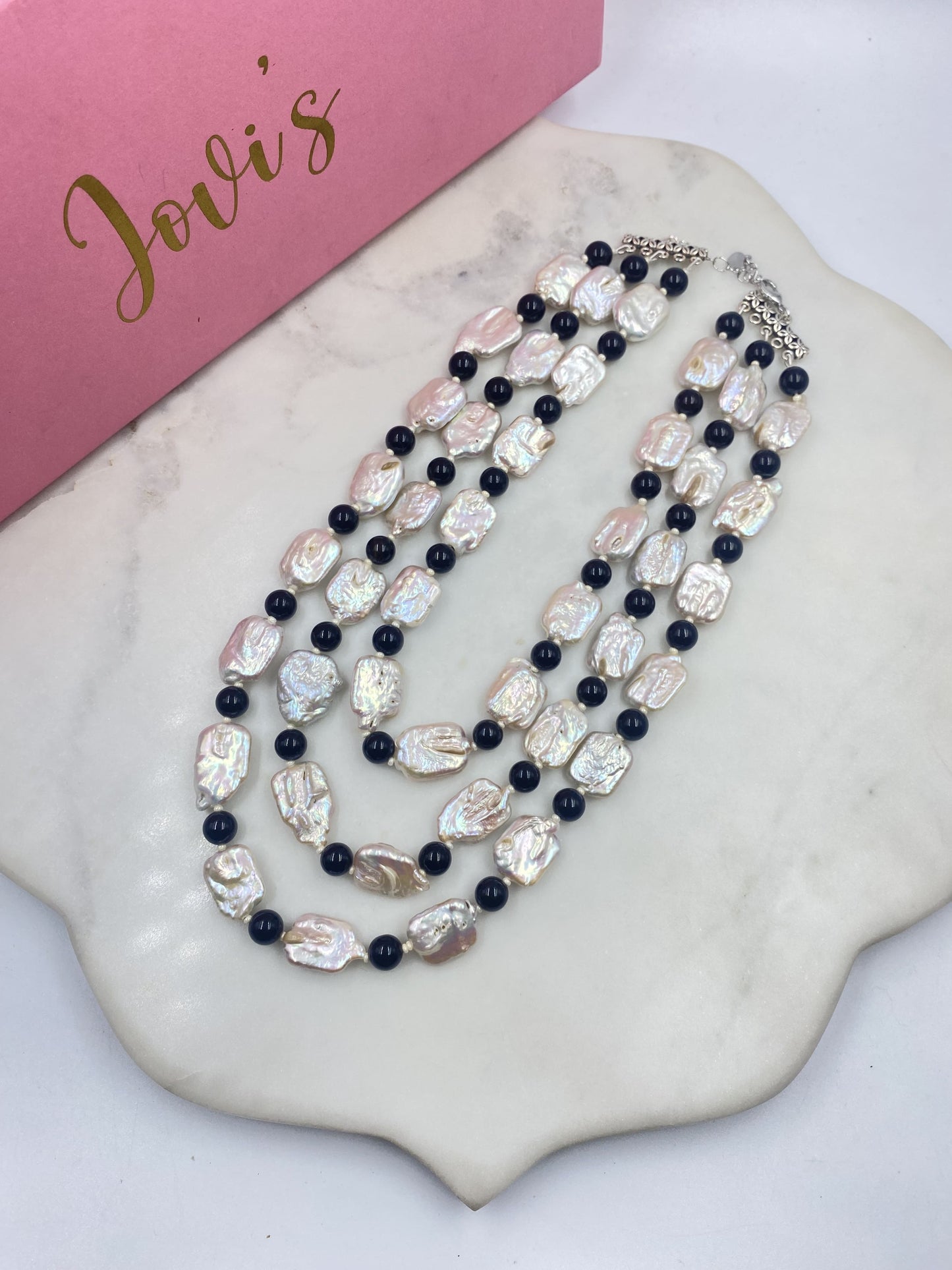 TRIPLE LINE FRESHWATER PEARL & SMOKY TOPAZ NECKLACE