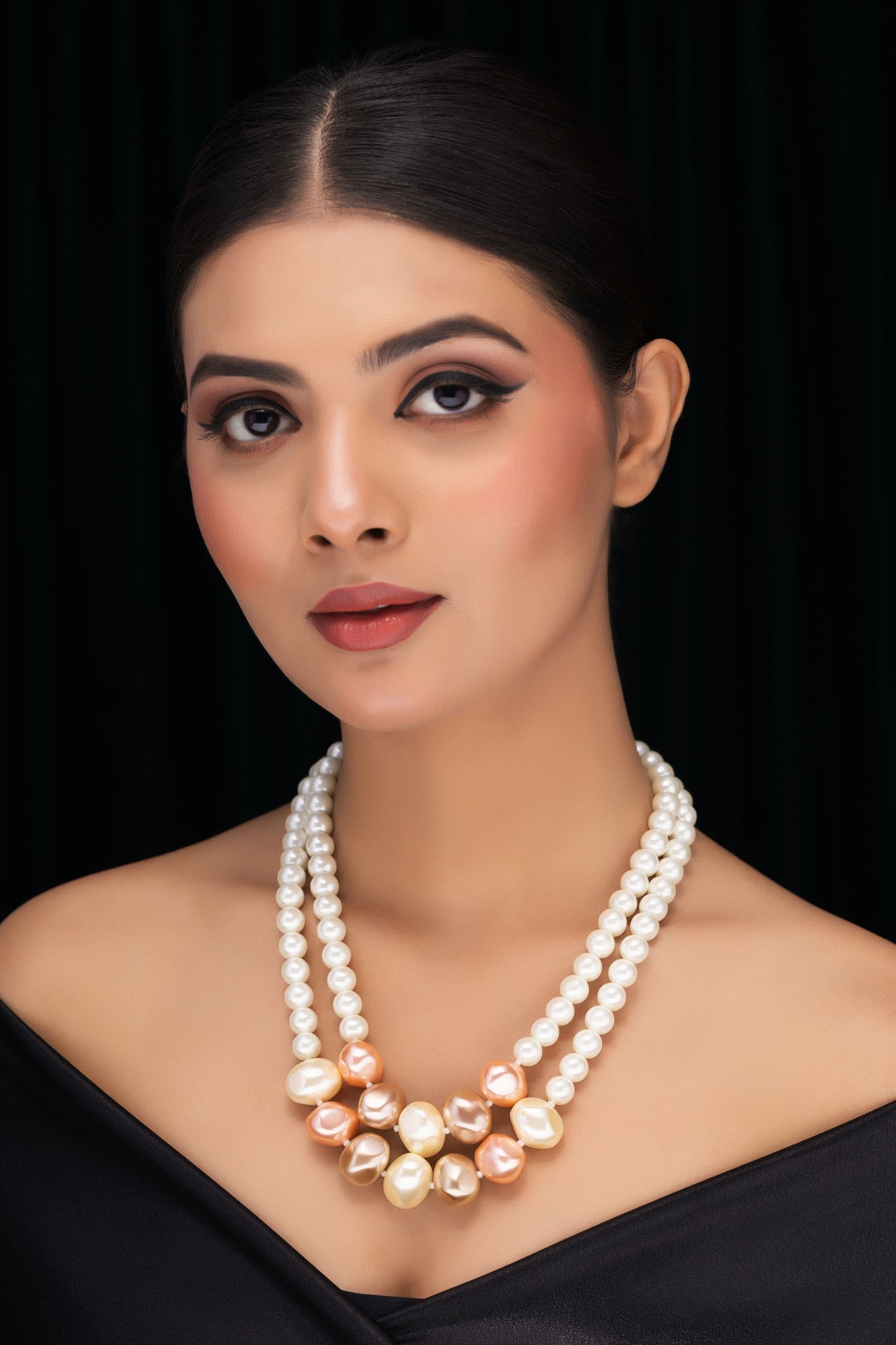 DOUBLE LINE SHELL PEARL NECKLACE