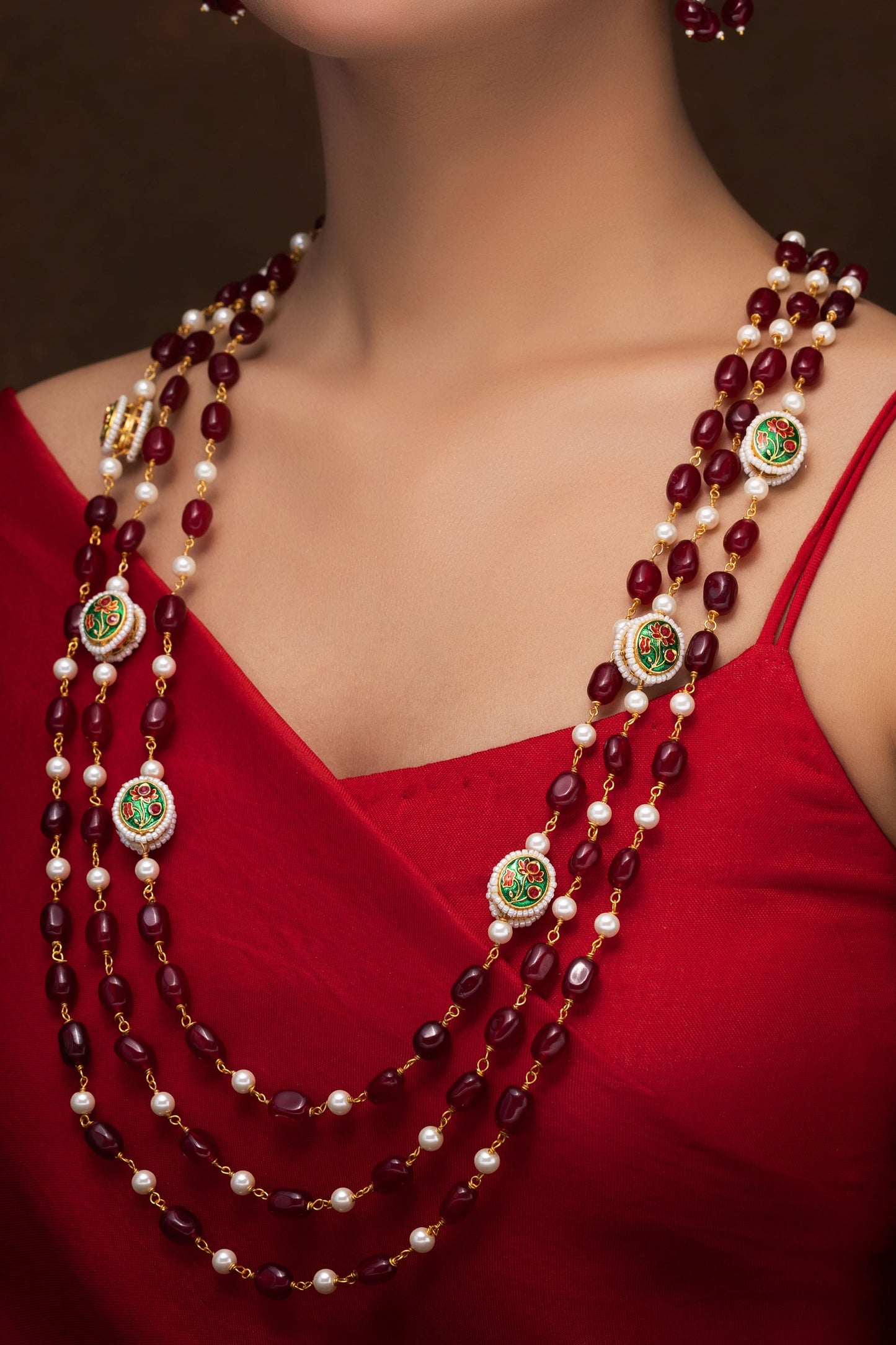 RED QUARTZ AND KUNDAN NECKLACE WITH EARRINGS