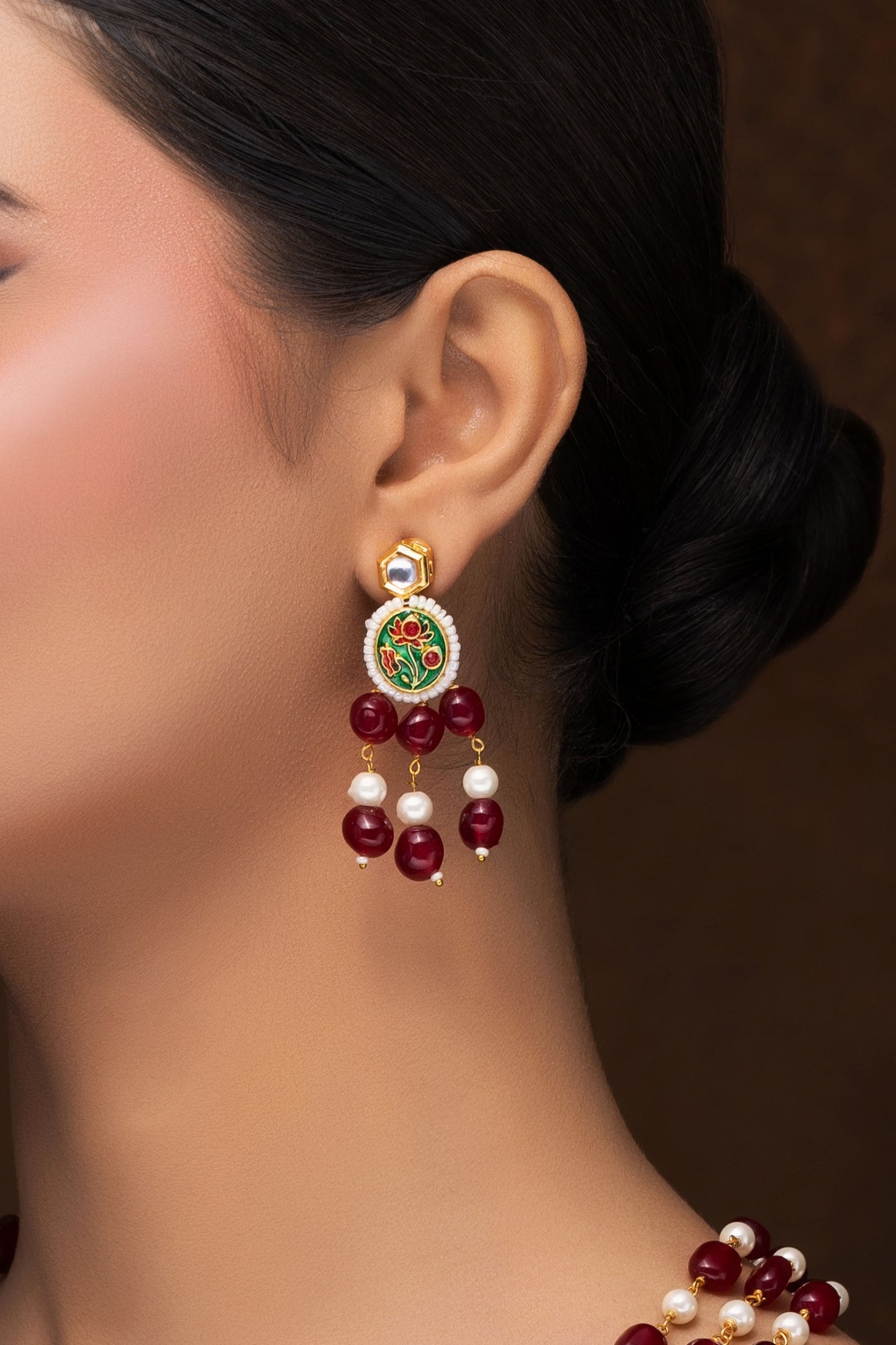 RED QUARTZ AND KUNDAN NECKLACE WITH EARRINGS