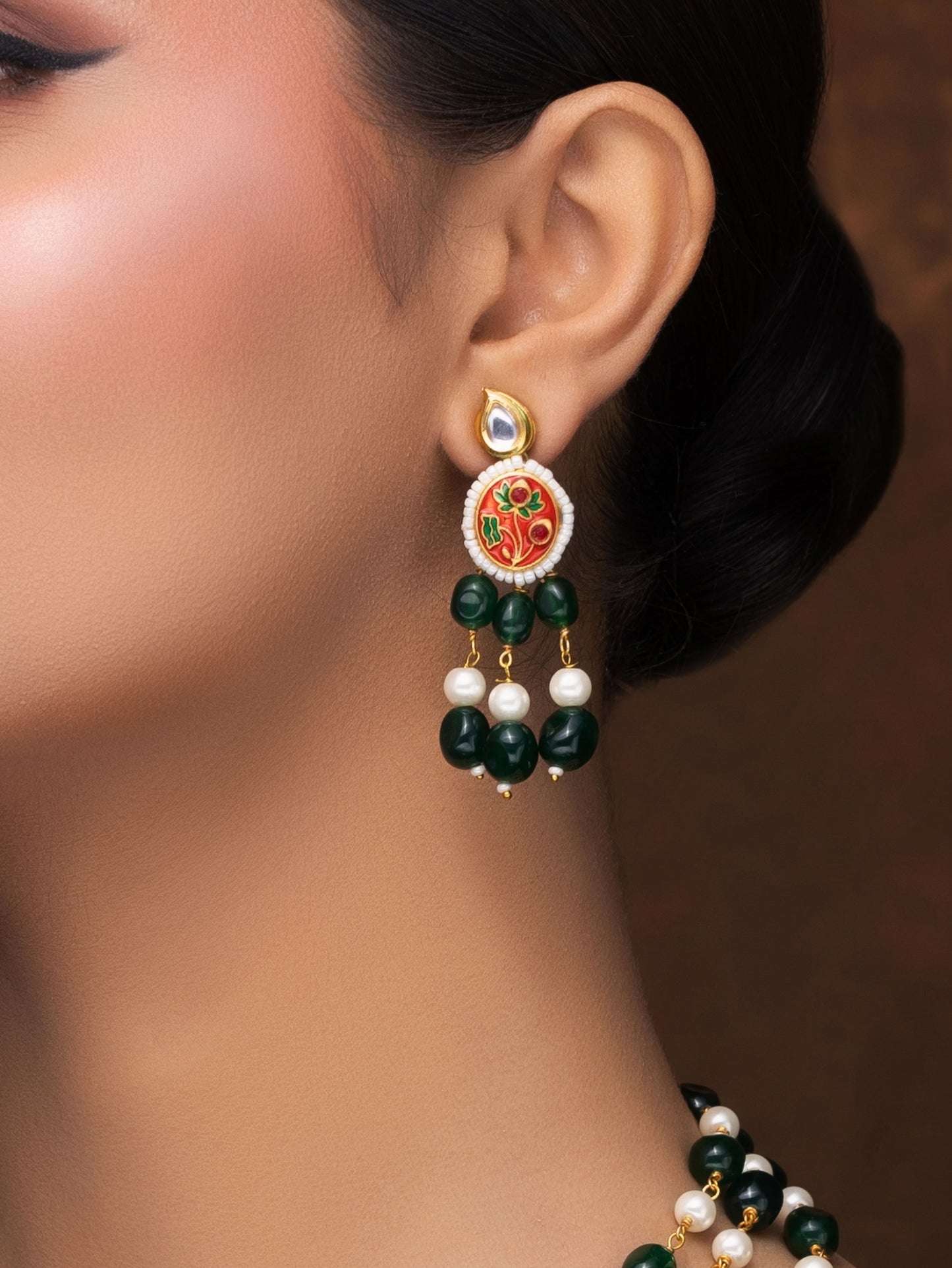 GREEN QUARTZ AND KUNDAN NECKLACE WITH EARRINGS