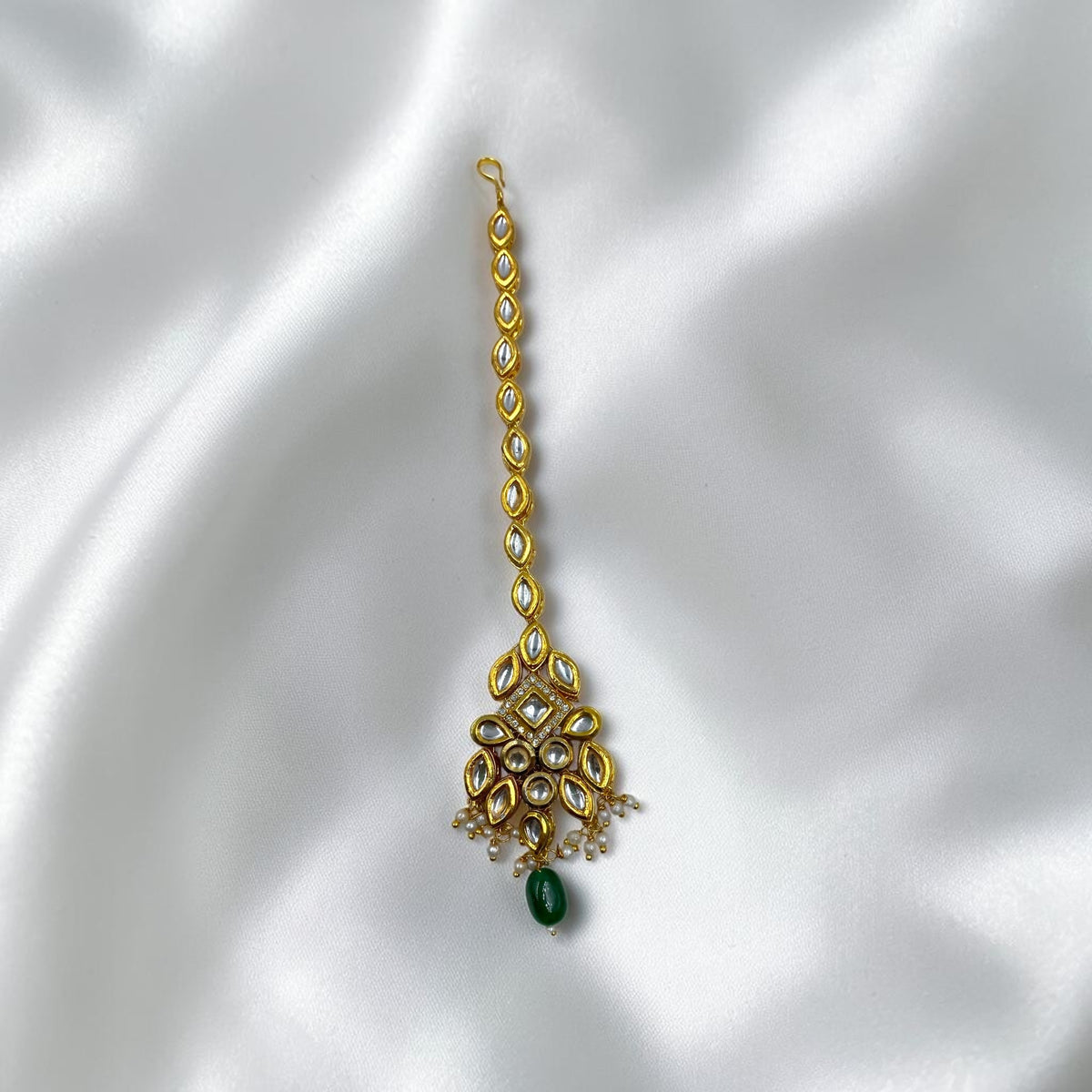 Kundan With Green Drop Mangtika
