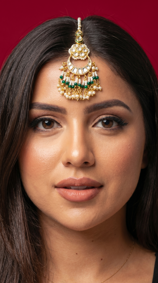 Green & White Pearl Drop Mangtika
