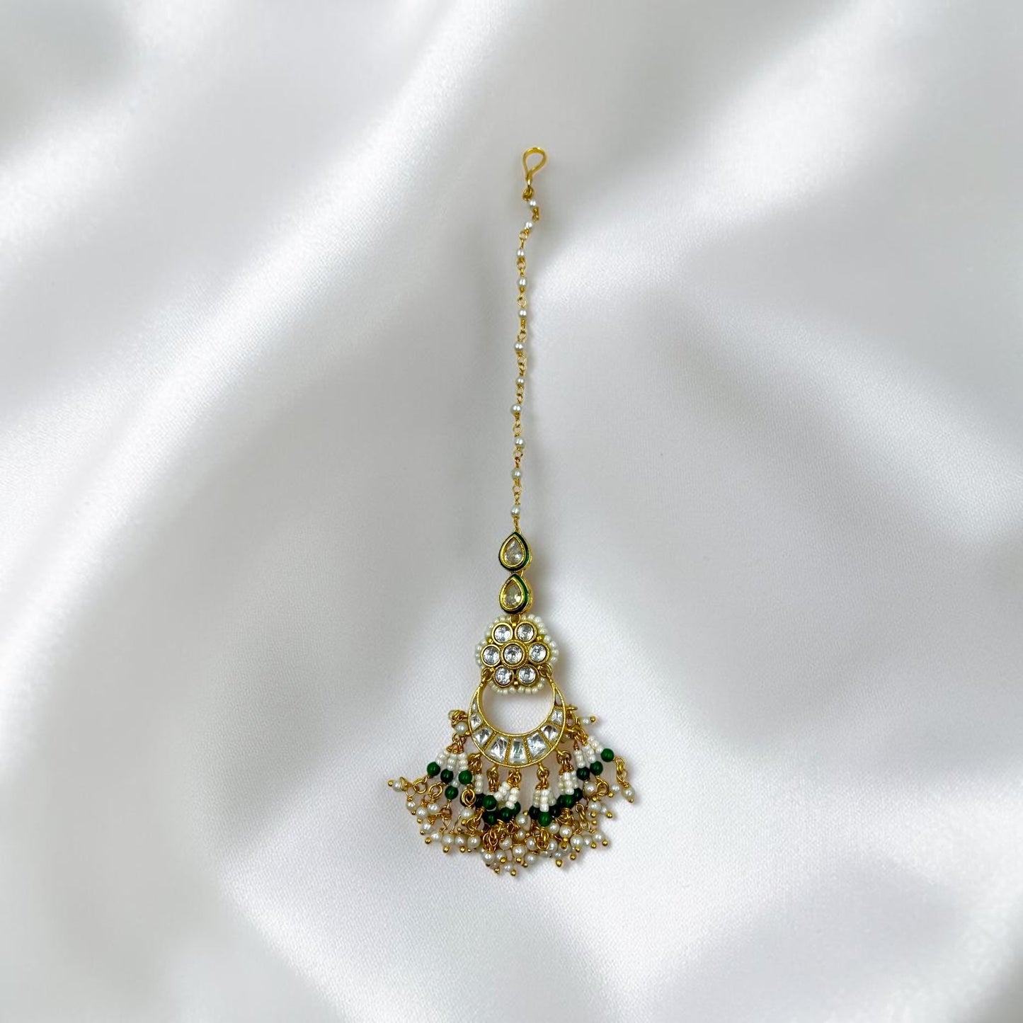 Green & White Pearl Drop Mangtika