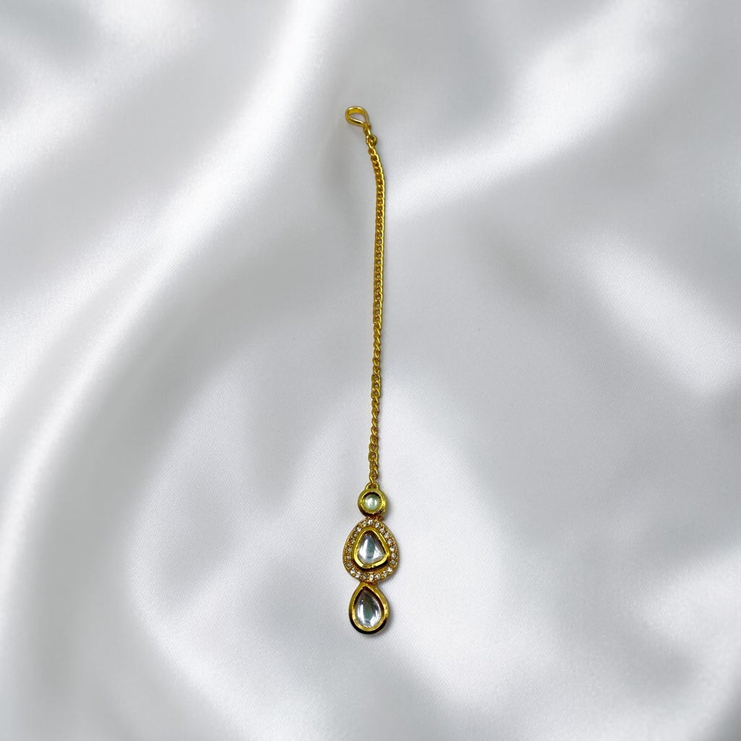 Gold Finish Kundan Mangtika