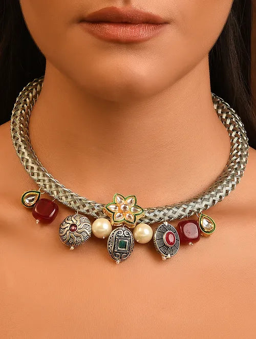 Red Green Dual Tone Kundan Hasli Necklace with Pearls