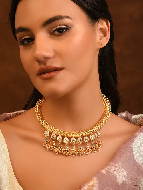 Gold Tone Kundan Hasli Necklace with Kundan Accents  & Pearls