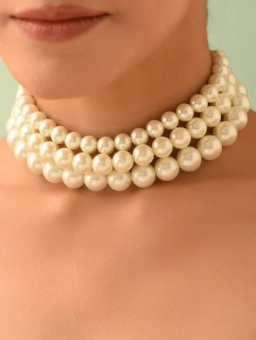 Gradient Shell Pearl Choker