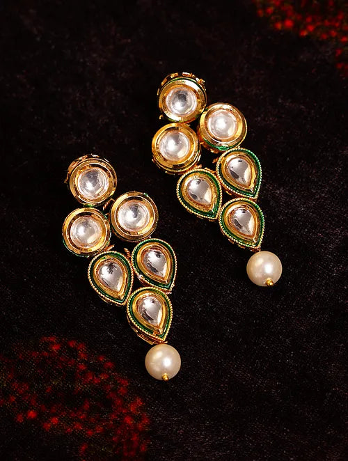 Elegant Pearl and Kundan Choker with Earrings