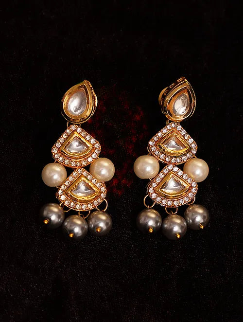 Grey & White Pearls Kundan Choker with Earrings