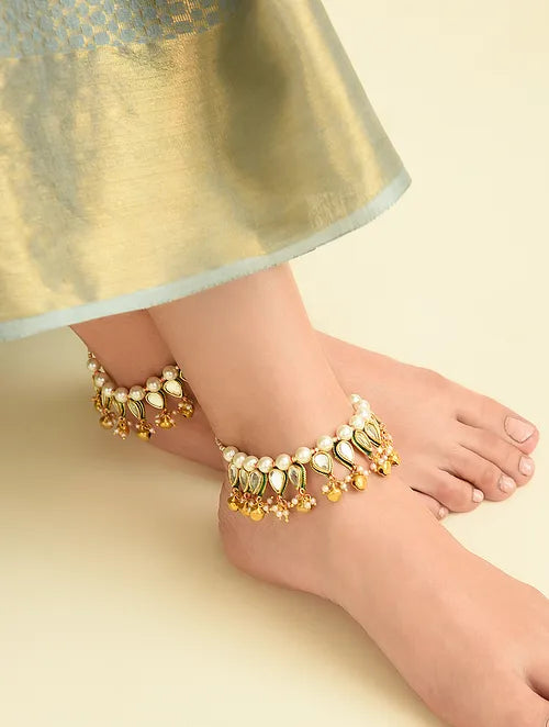 Inverted Kundan Anklet with Ghungroo and Pearls