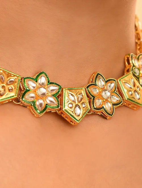 Statement Short Kundan Flower Necklace with Earrings