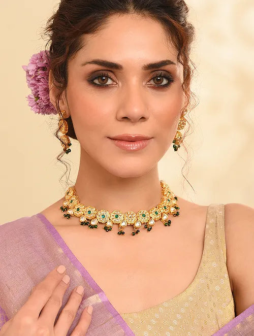 Kundan Flower Delicate Choker with Earrings