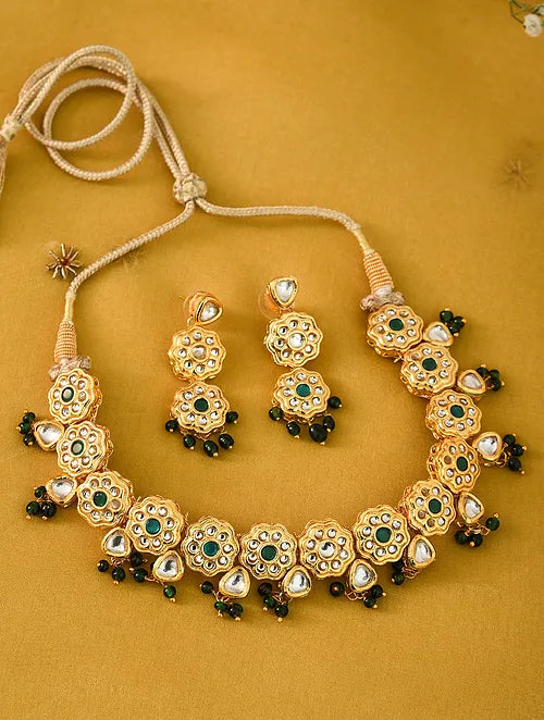 Kundan Flower Delicate Choker with Earrings